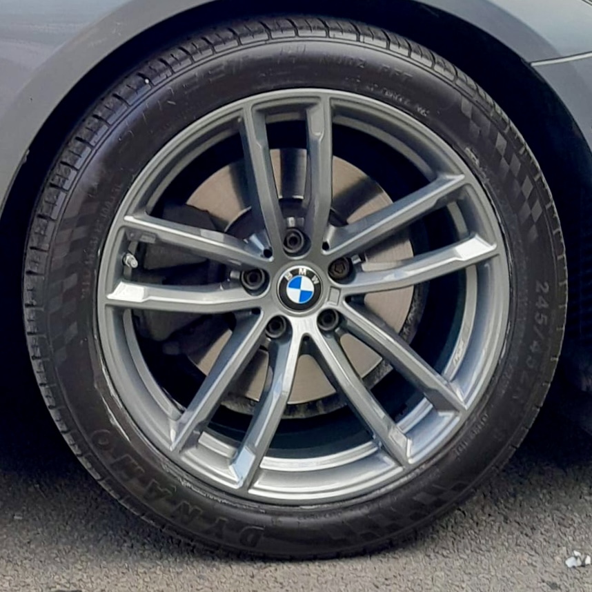 Grey BMW alloy wheel refinished by JD Wheels